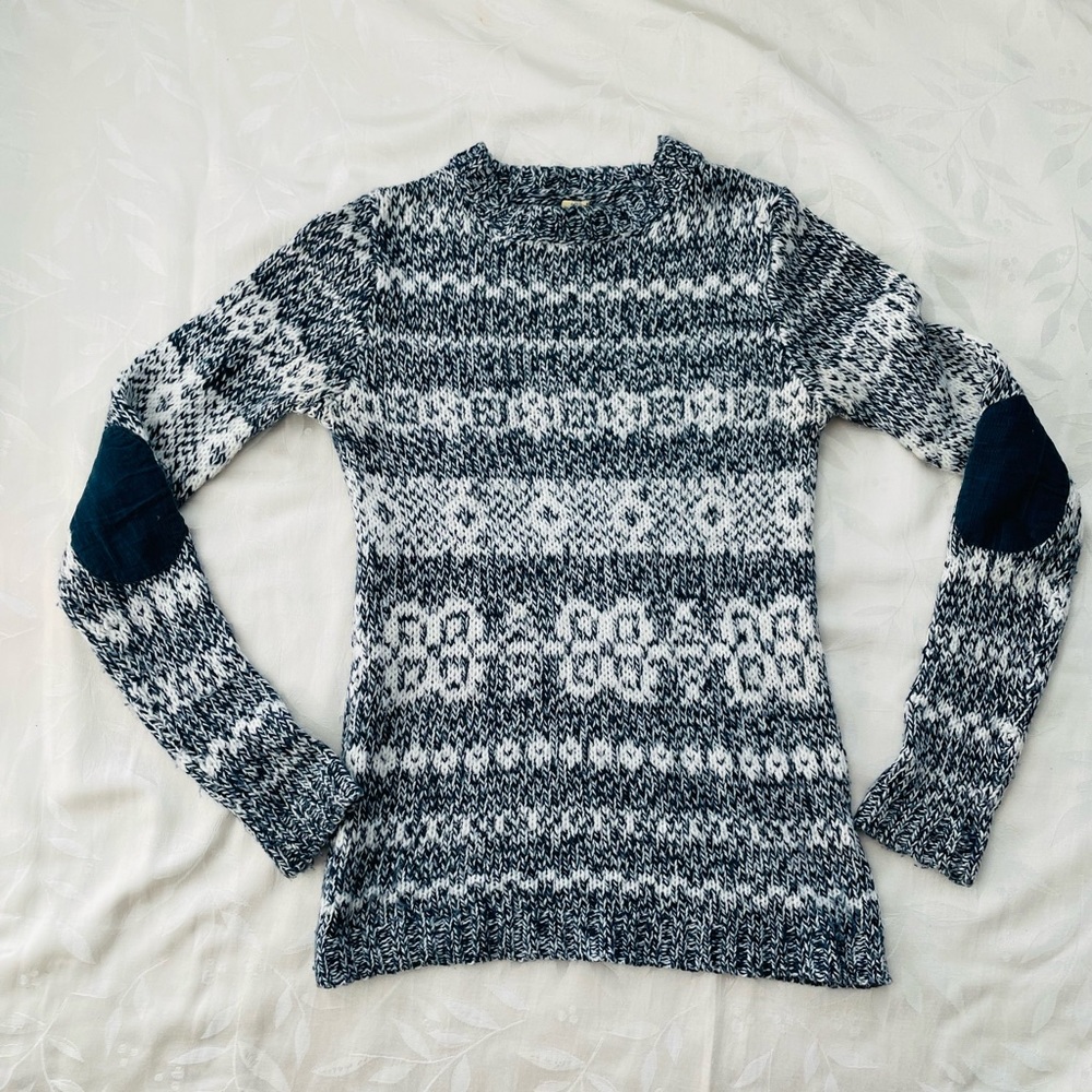 Pull & Bear Sweater - image 1